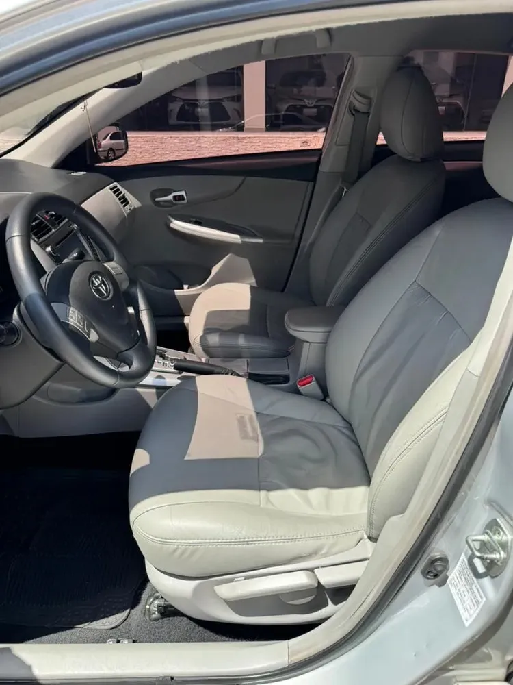 Vista 4 del vehículo: Toyota Corolla