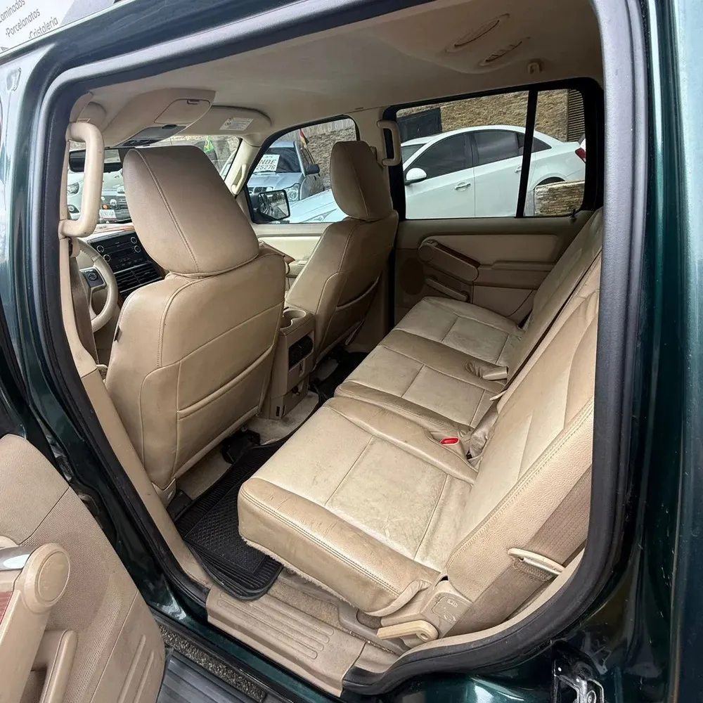 Vista 9 del vehículo: Ford Explorer