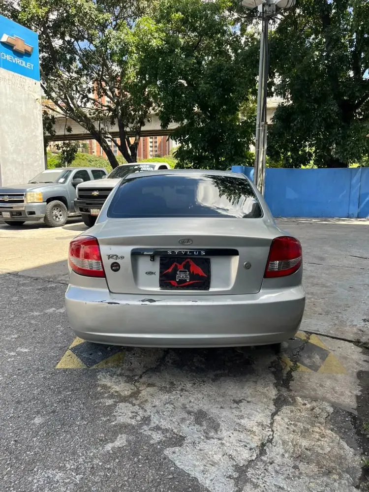 Vista 7 del vehículo: Kia Rio