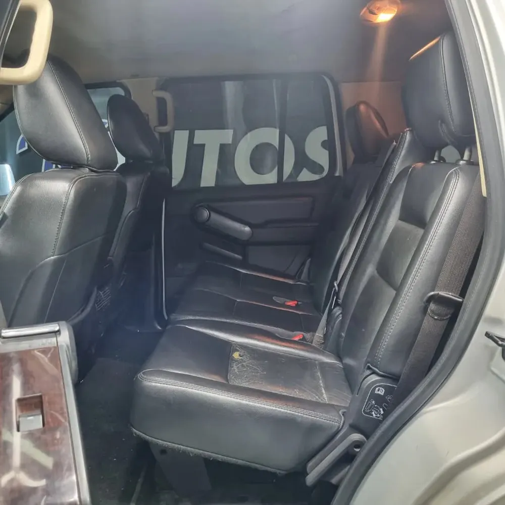 Vista 8 del vehículo: Ford Explorer