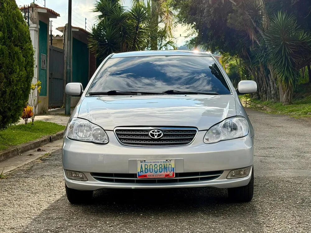 Vista 3 del vehículo: Toyota Corolla