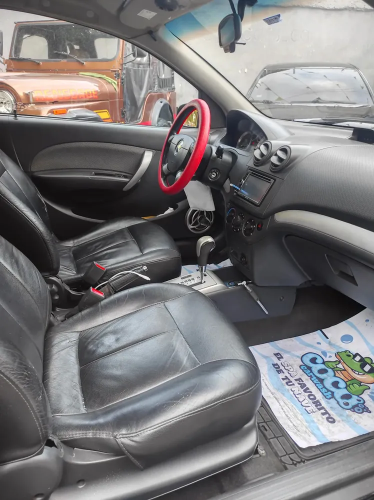 Vista 6 del vehículo: Chevrolet Aveo