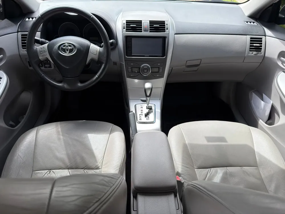 Vista 9 del vehículo: Toyota Corolla