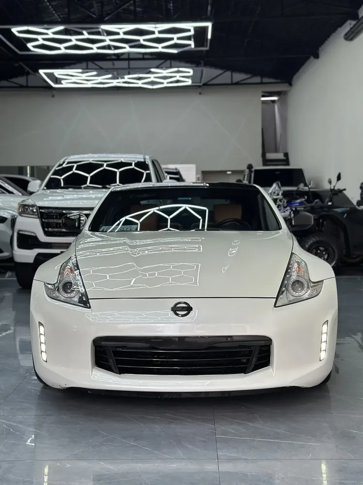 Vista 2 del vehículo: Nissan 370