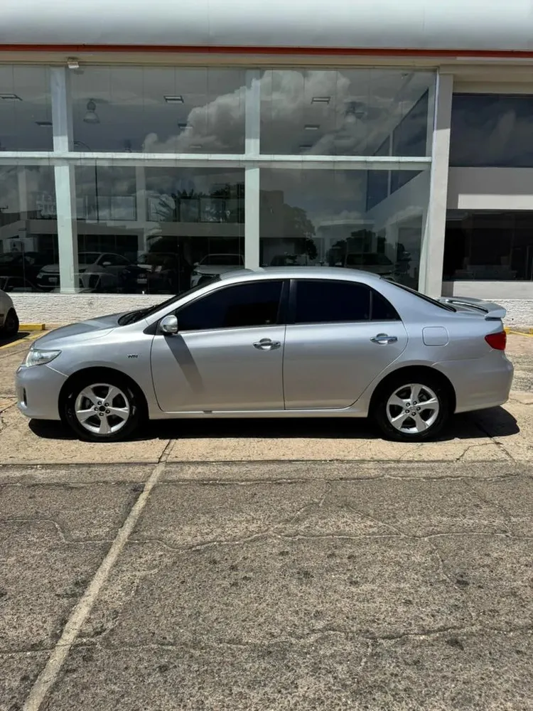 Vista 3 del vehículo: Toyota Corolla