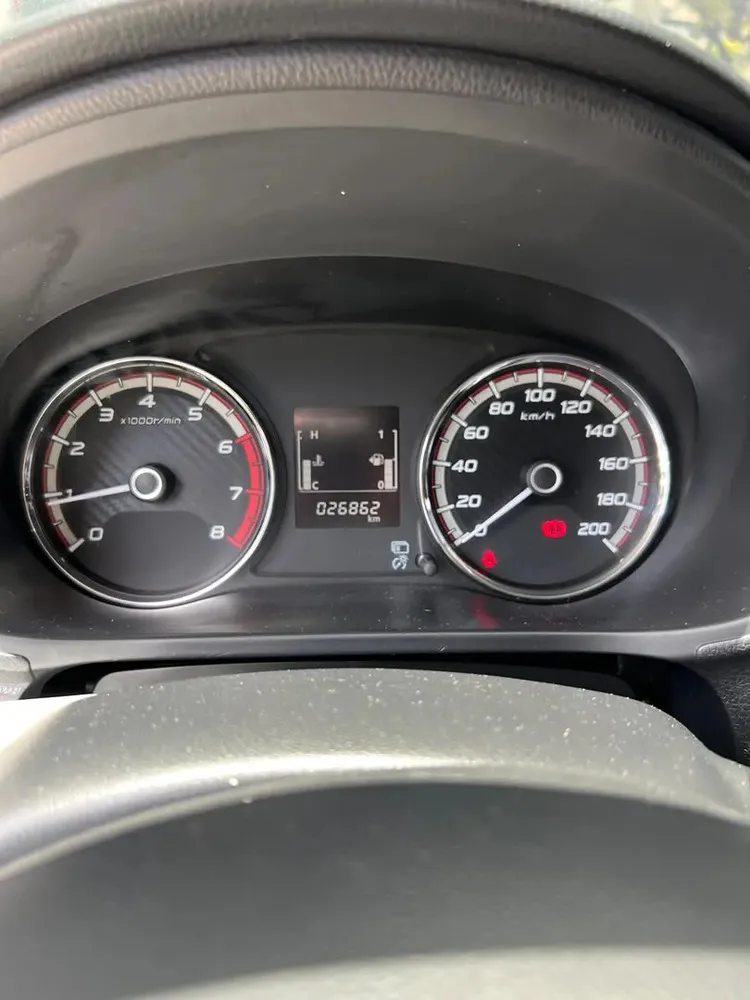 Vista 9 del vehículo: Mitsubishi L200