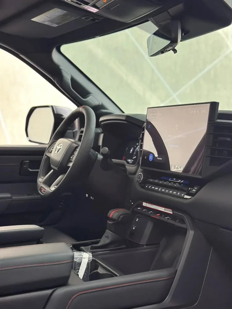 Vista 8 del vehículo: Toyota Sequoia