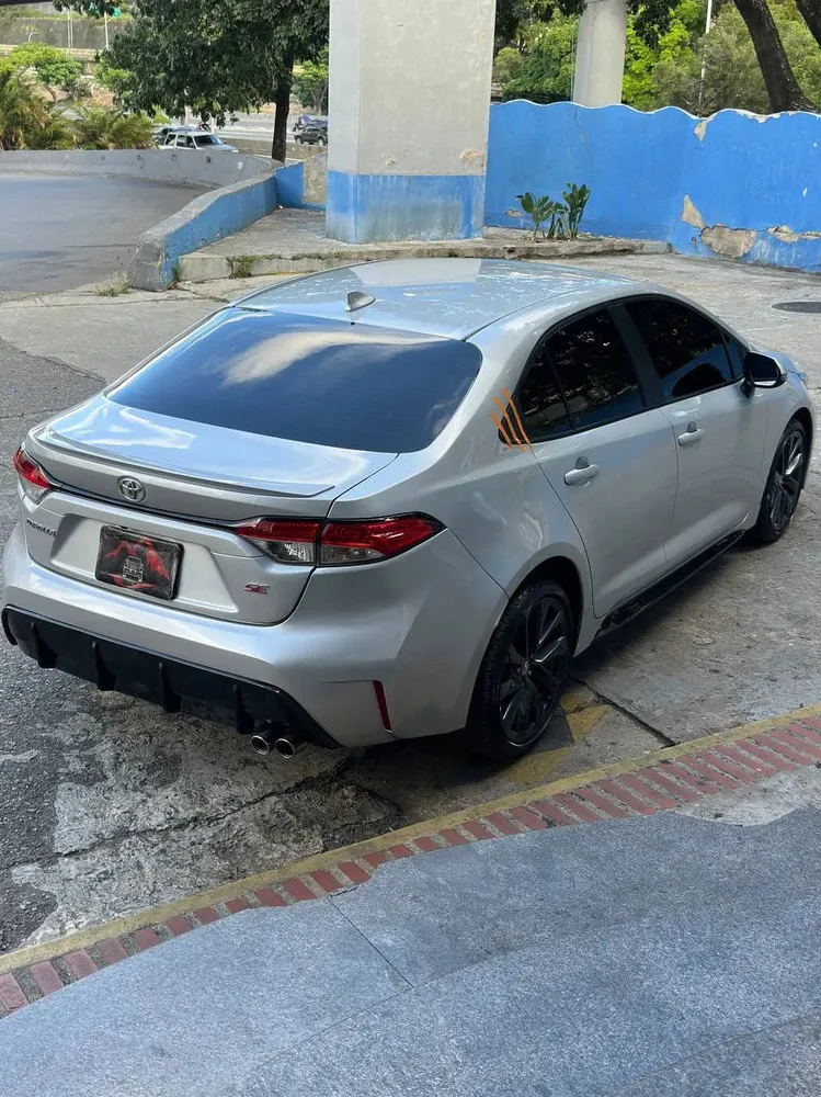 Vista 4 del vehículo: Toyota Corolla