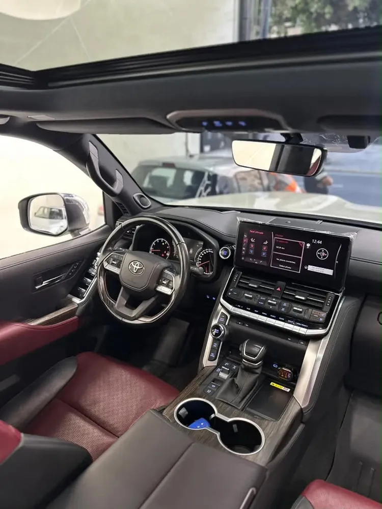 Vista 9 del vehículo: Toyota Lc300