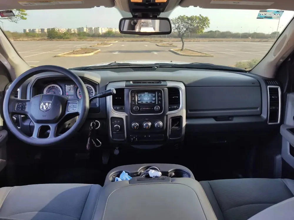 Vista 7 del vehículo: Dodge Ram