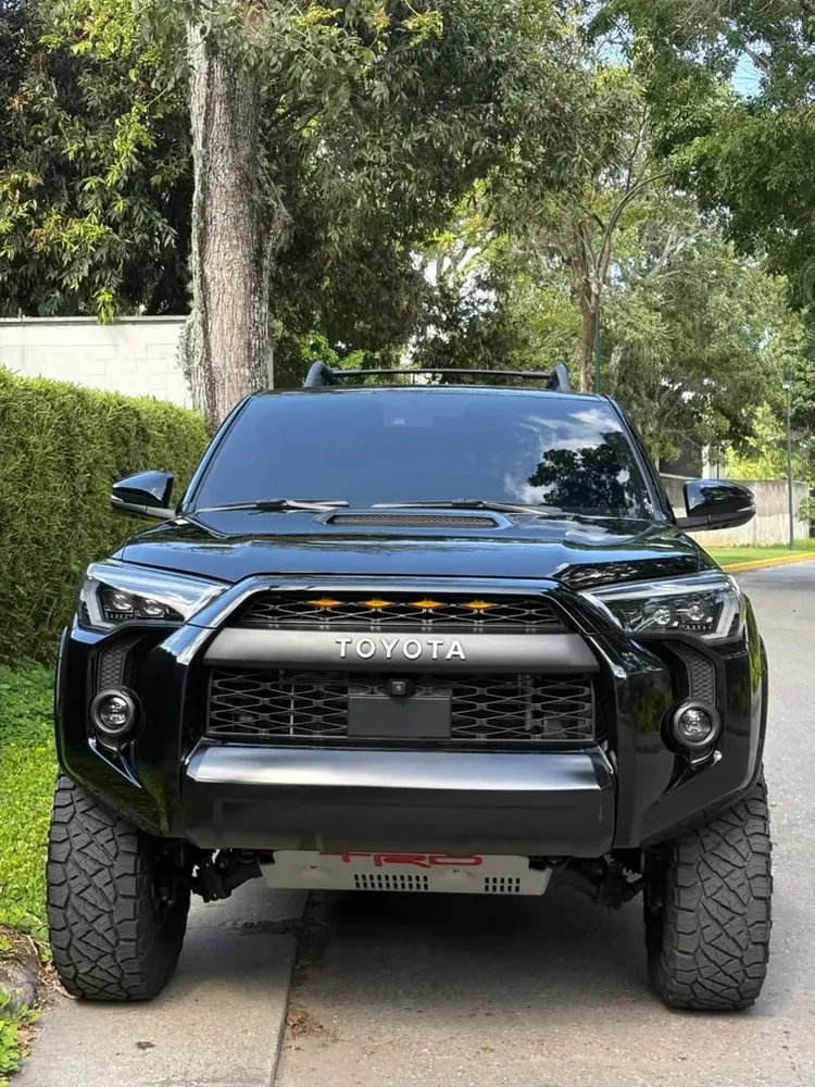 Vista 4 del vehículo: Toyota 4runner