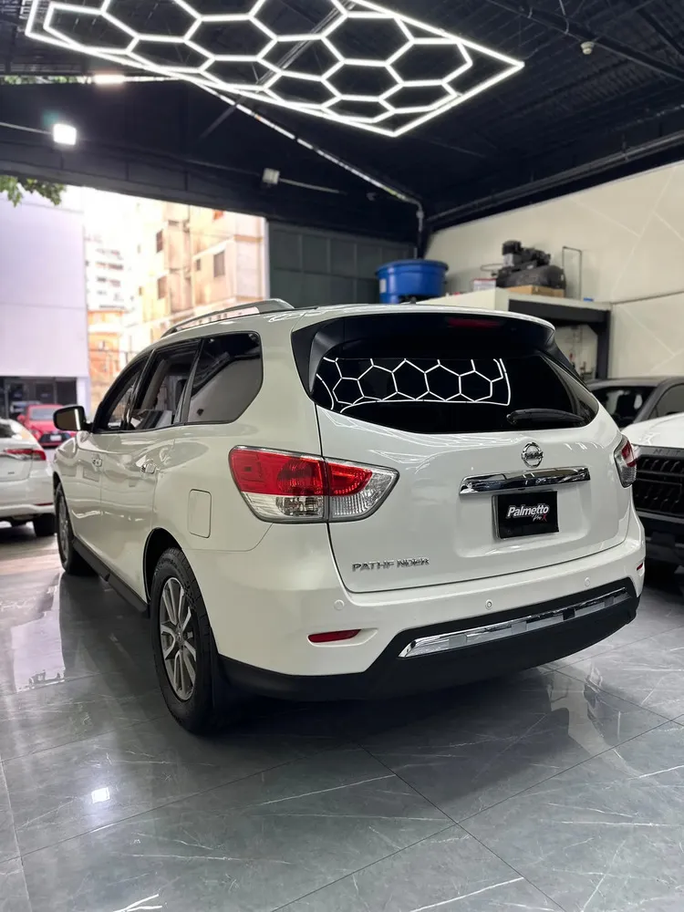 Vista 12 del vehículo: Nissan Pathfinder