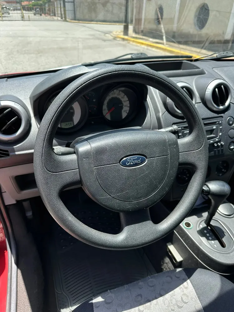 Vista 10 del vehículo: Ford Fiesta