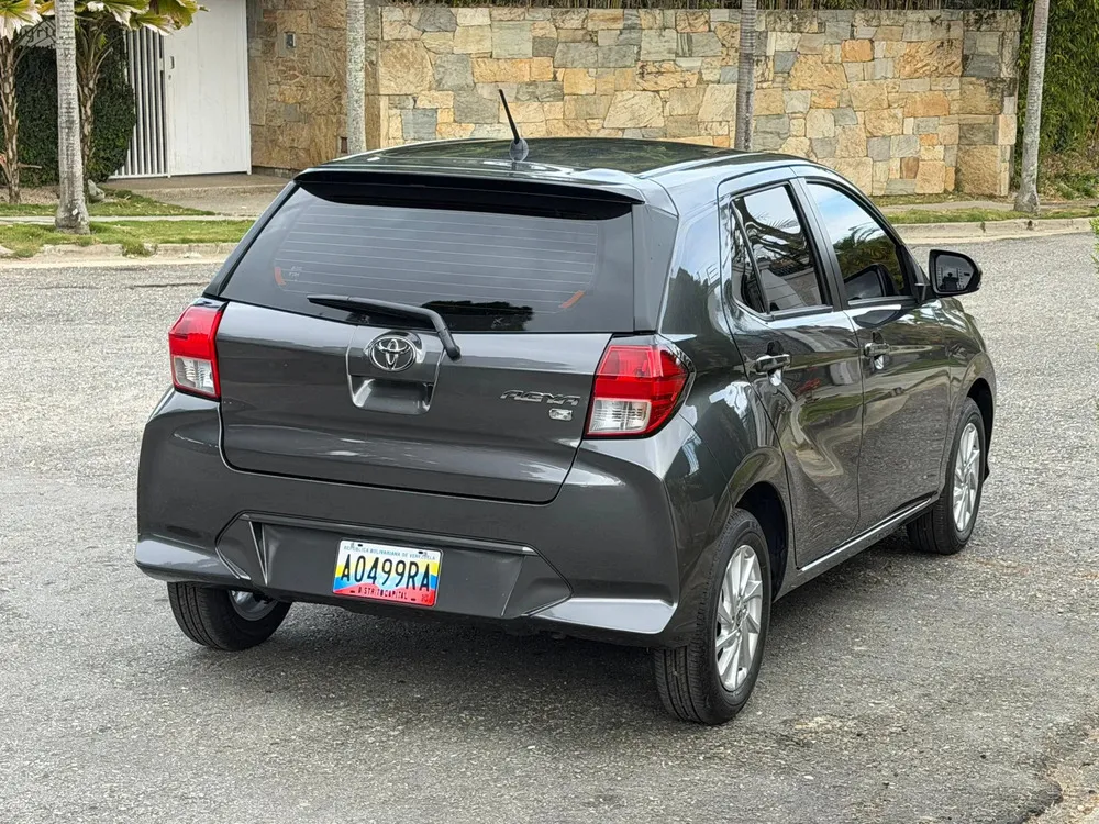 Vista 6 del vehículo: Toyota Agya