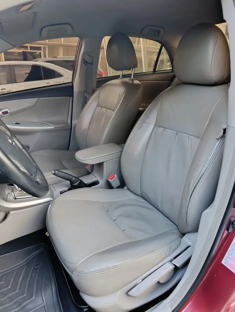 Vista 10 del vehículo: Toyota Corolla