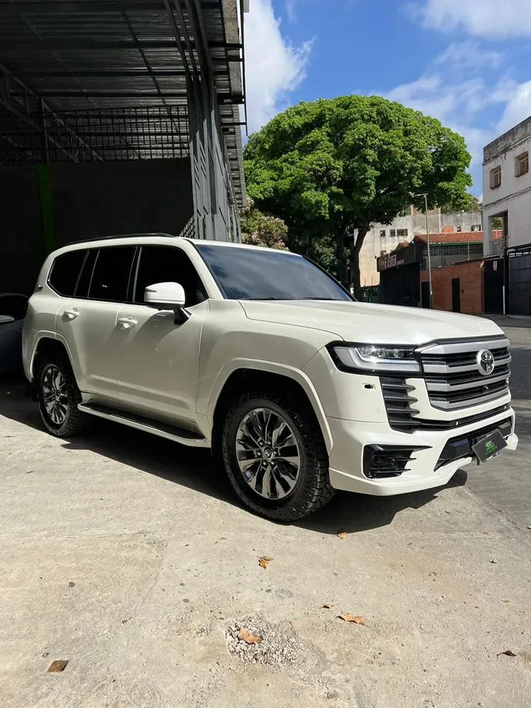 Vista 3 del vehículo: Toyota Lc300