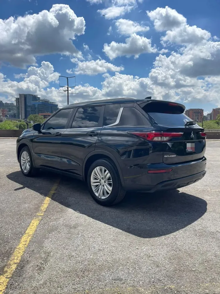 Vista 8 del vehículo: Mitsubishi Outlander