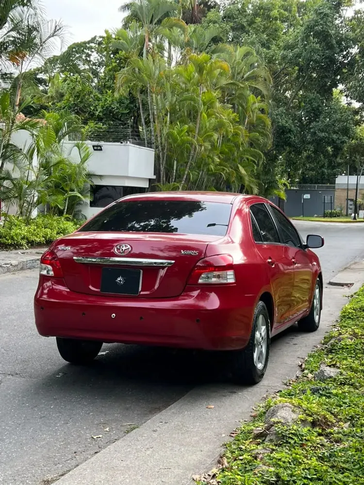 Vista 12 del vehículo: Toyota Yaris