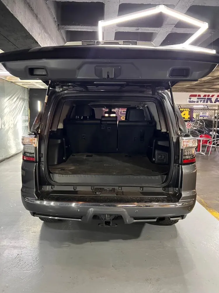 Vista 10 del vehículo: Toyota 4Runner