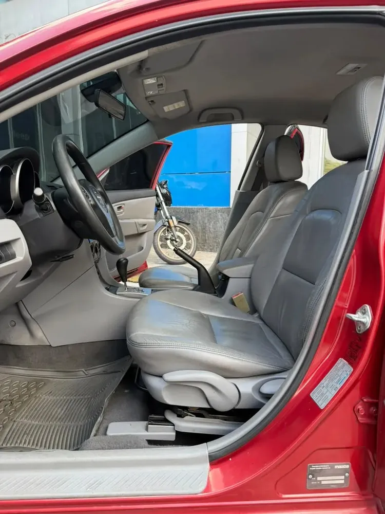 Vista 4 del vehículo: Mazda Mazda 3
