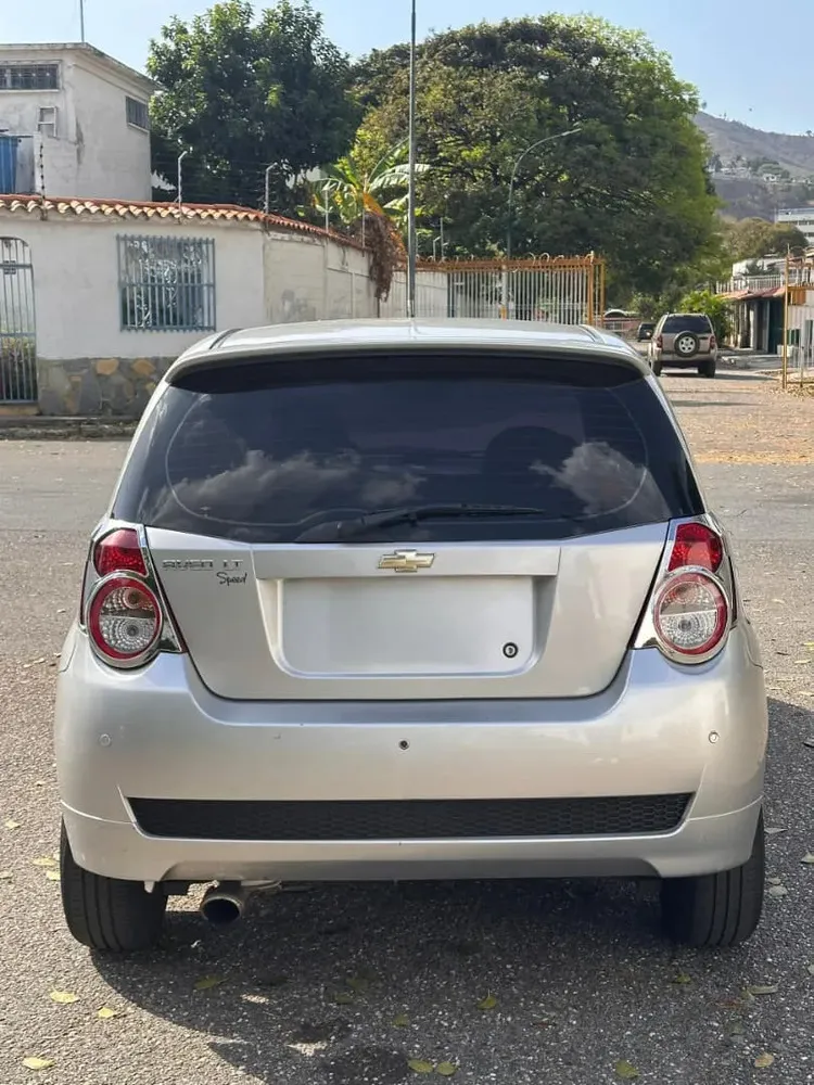 Vista 6 del vehículo: Chevrolet Aveo