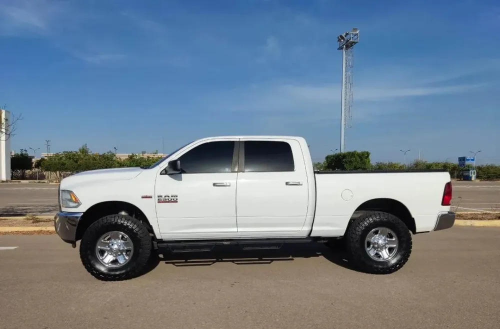 Vista 3 del vehículo: Dodge Ram
