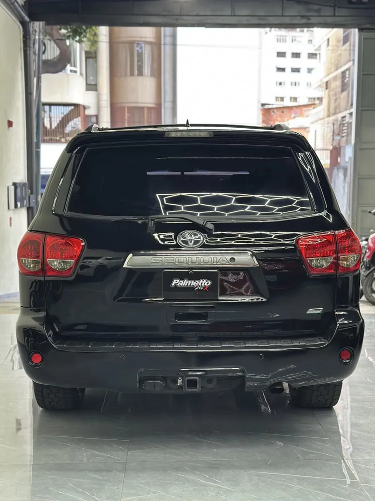 Vista 16 del vehículo: Toyota Sequoia