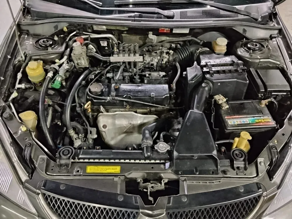 Vista 8 del vehículo: Mitsubishi Lancer