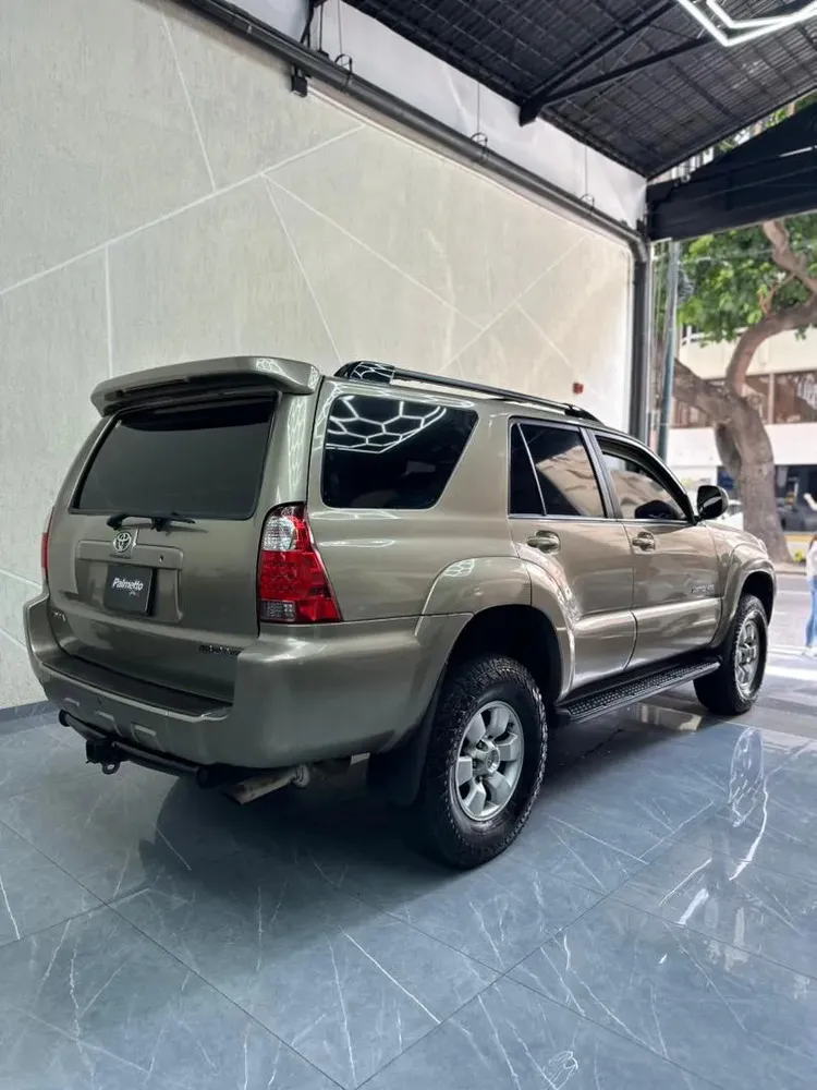 Vista 3 del vehículo: Toyota 4runner