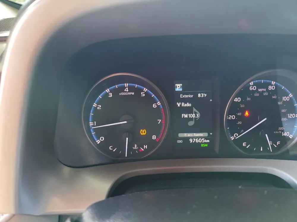 Vista 16 del vehículo: Toyota RAV4