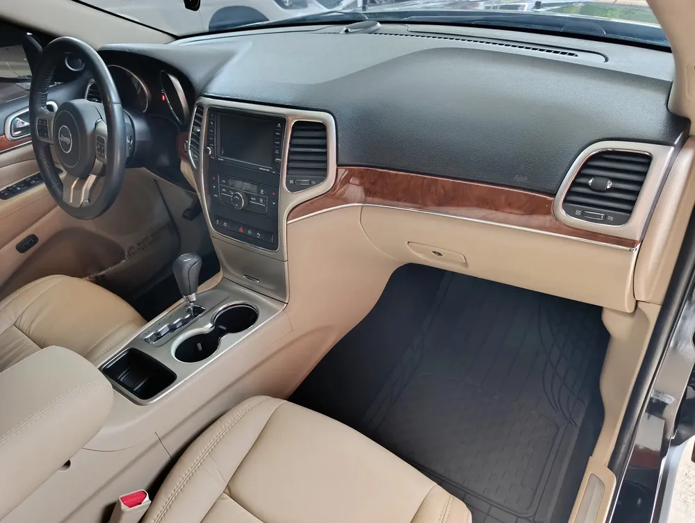Vista 16 del vehículo: Jeep Grand