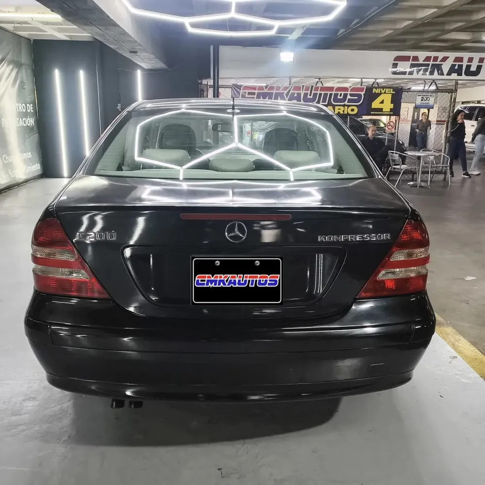 Vista 6 del vehículo: Mercedes-Benz C200