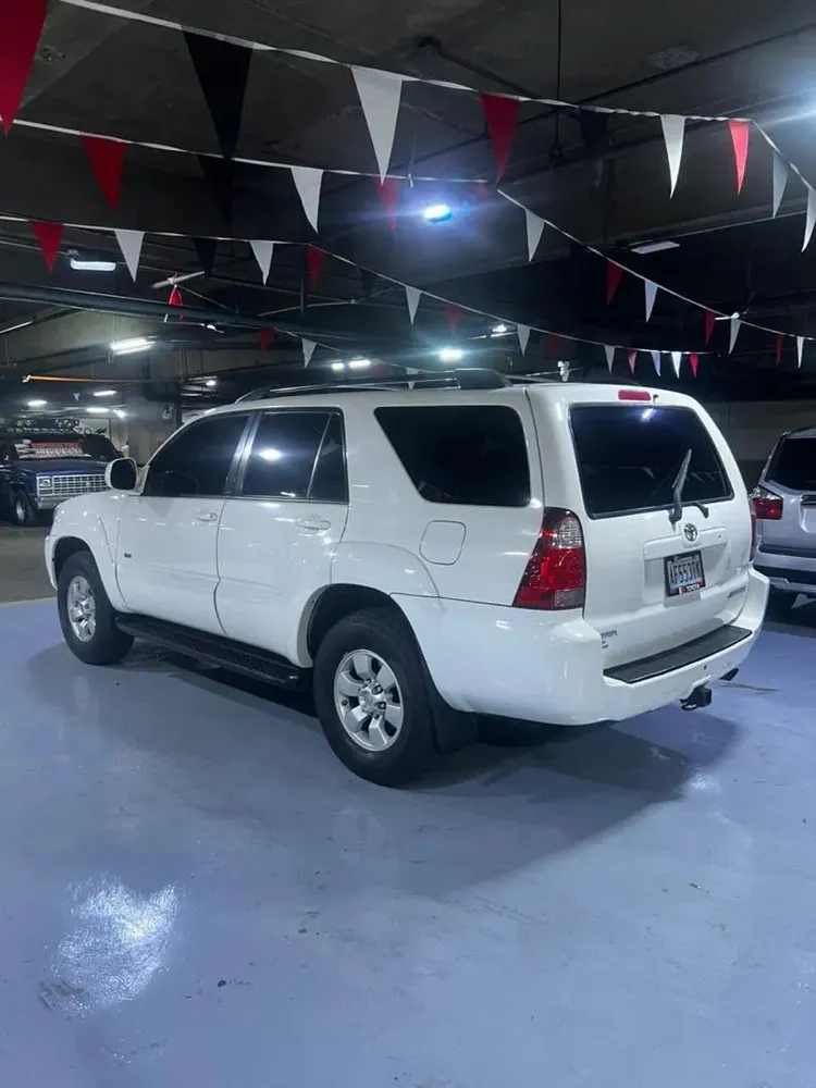 Vista 4 del vehículo: Toyota 4Runner