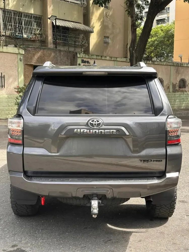 Vista 3 del vehículo: Toyota 4Runner