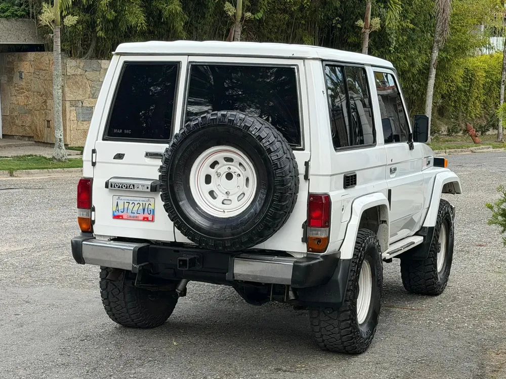 Vista 8 del vehículo: Toyota Machito