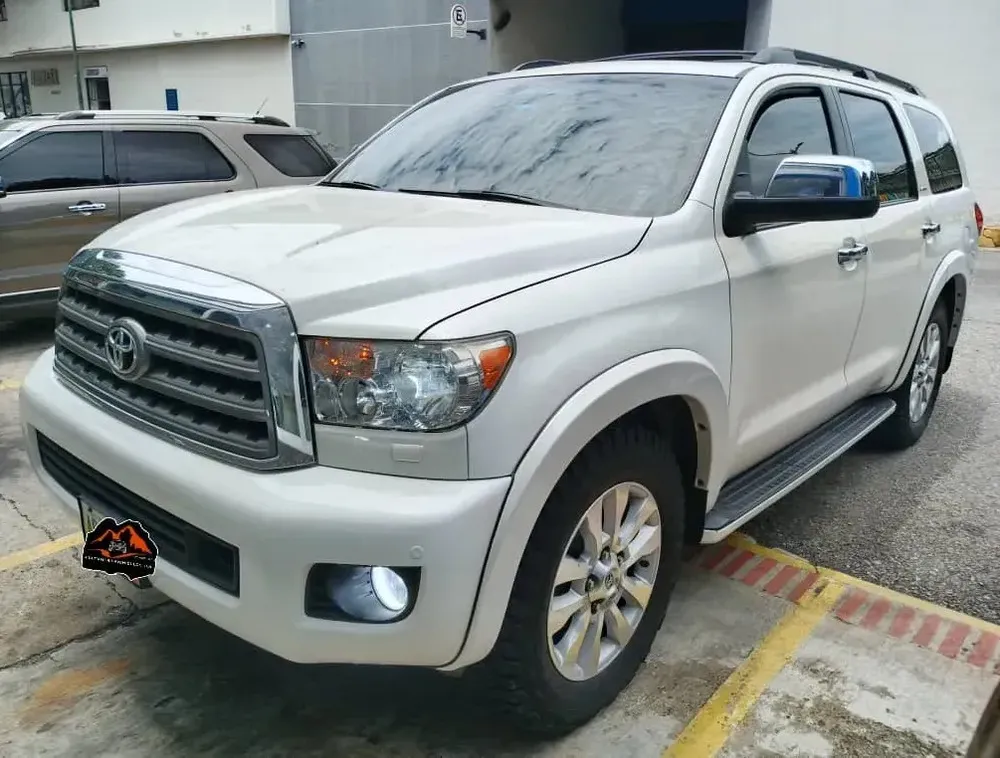 Toyota Sequoia 2015 - Vista principal