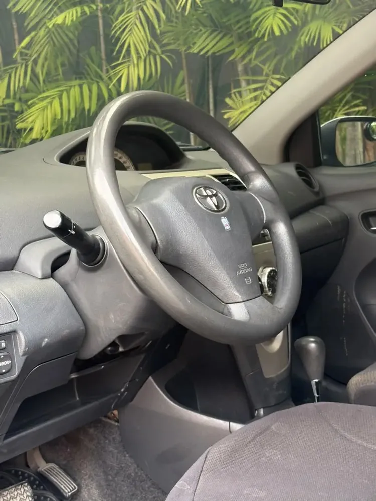 Vista 5 del vehículo: Toyota Yaris