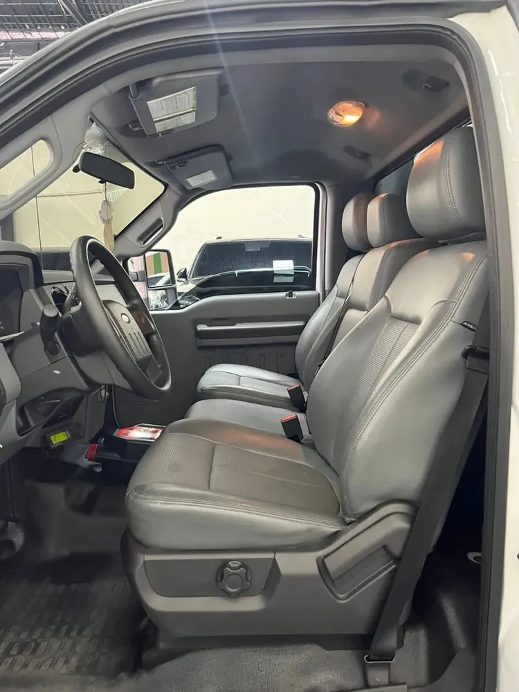 Vista 6 del vehículo: Ford F-350