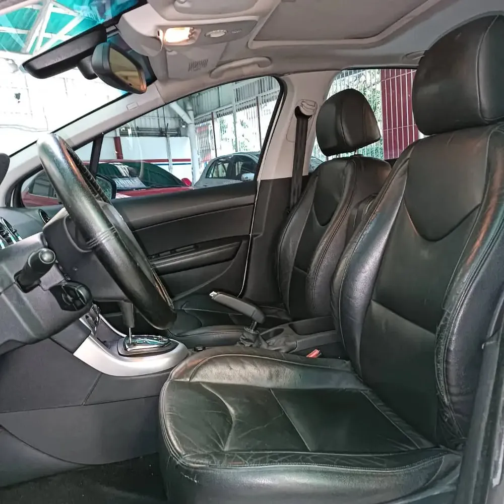 Vista 4 del vehículo: Peugeot 408