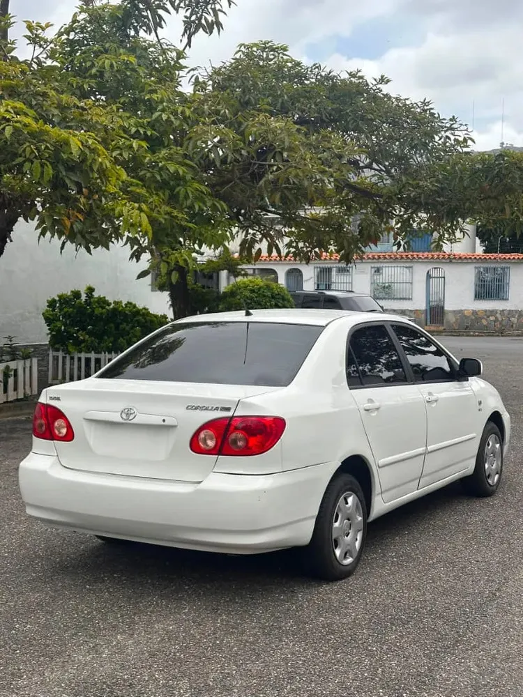 Vista 5 del vehículo: Toyota Corolla
