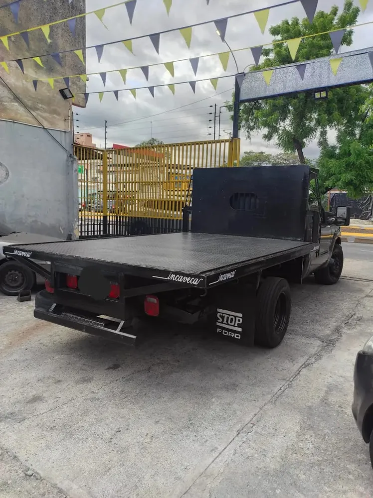 Vista 4 del vehículo: Ford F-350