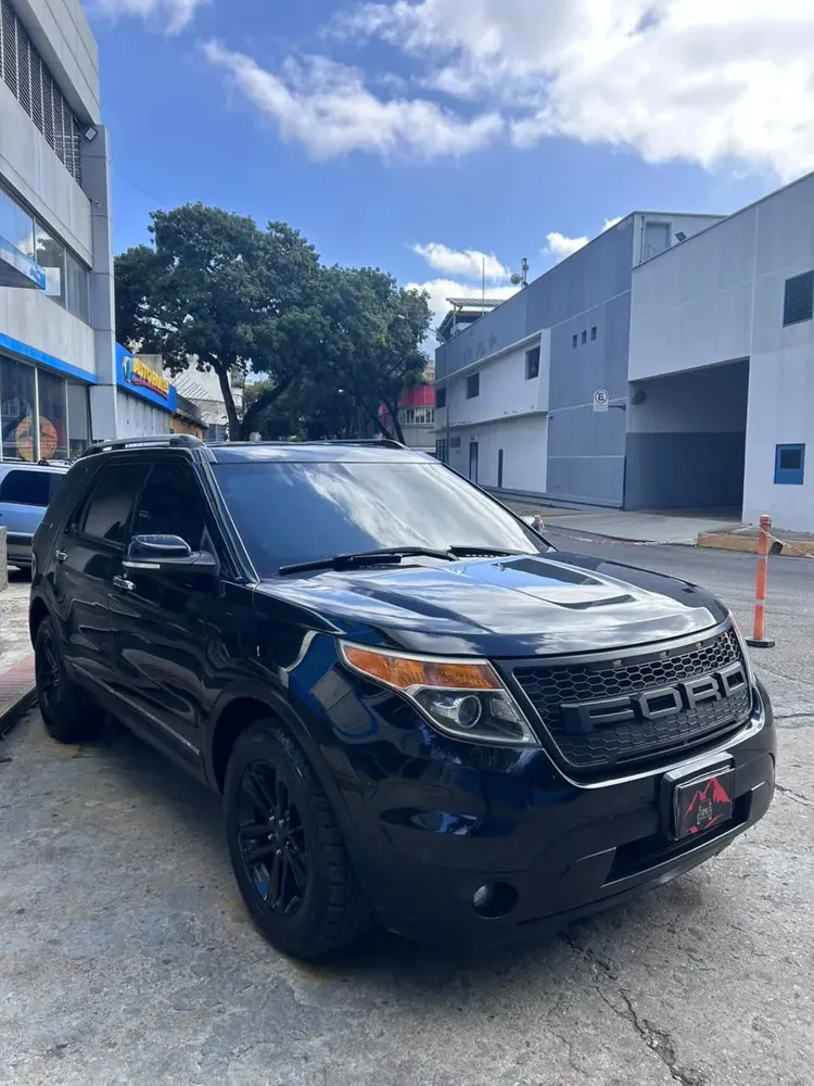Vista 2 del vehículo: Ford Explorer
