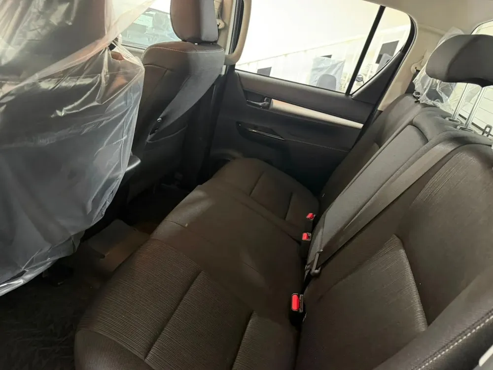 Vista 6 del vehículo: Toyota Hilux