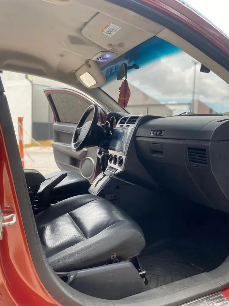 Vista 4 del vehículo: Dodge Caliber