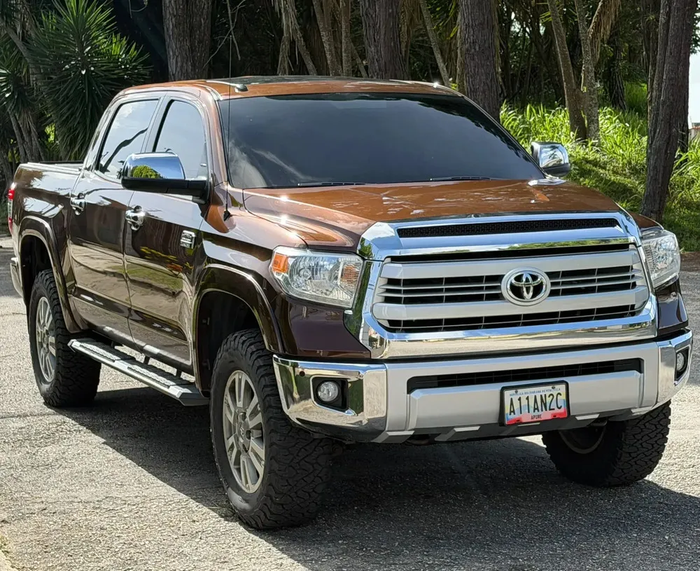 Vista 3 del vehículo: Toyota Tundra
