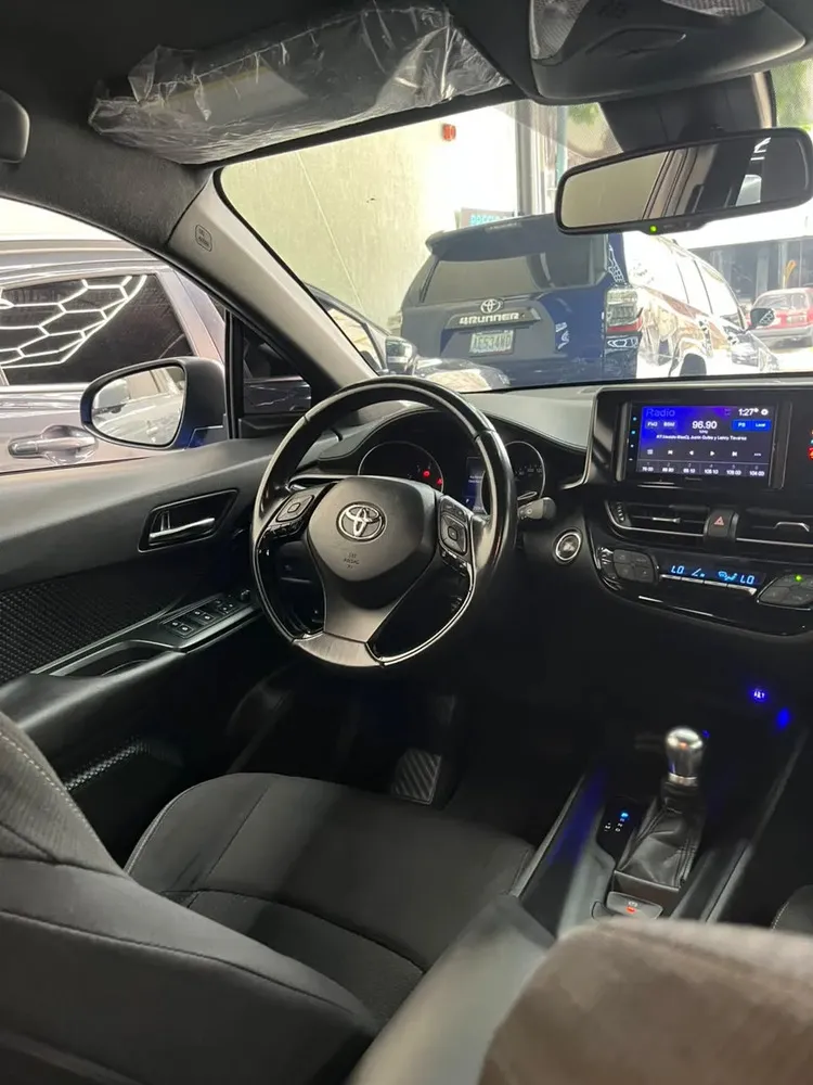 Vista 9 del vehículo: Toyota Ch-r
