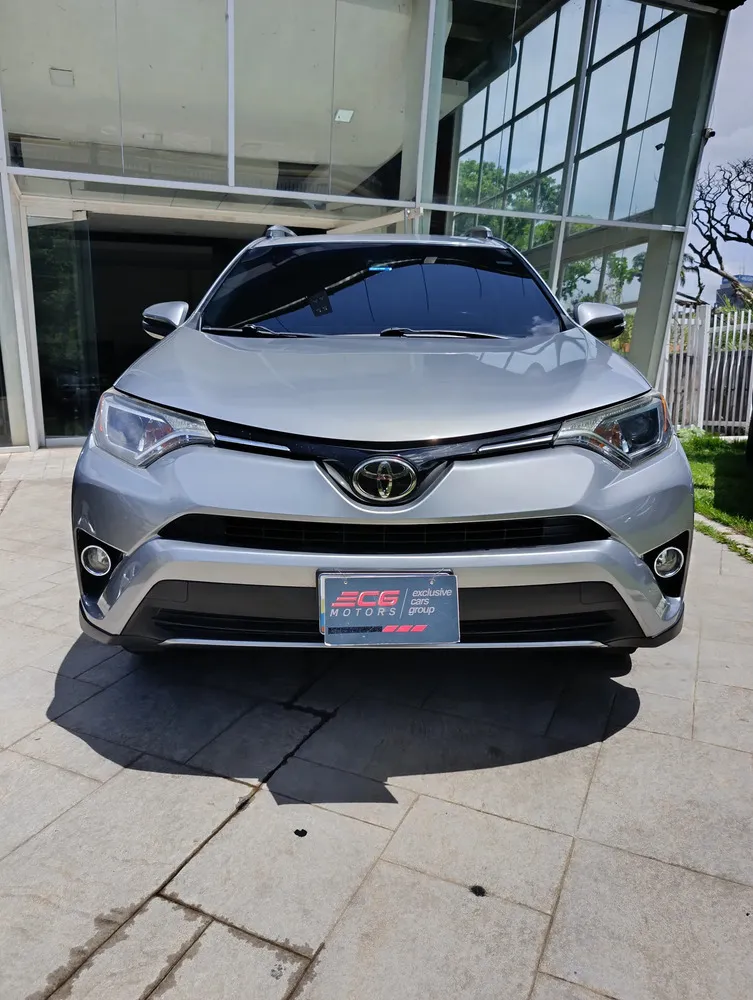 Vista 3 del vehículo: Toyota RAV4
