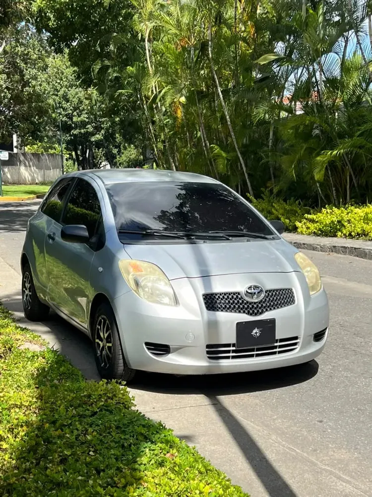 Vista 19 del vehículo: Toyota Yaris