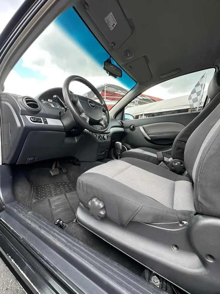Vista 8 del vehículo: Chevrolet Aveo