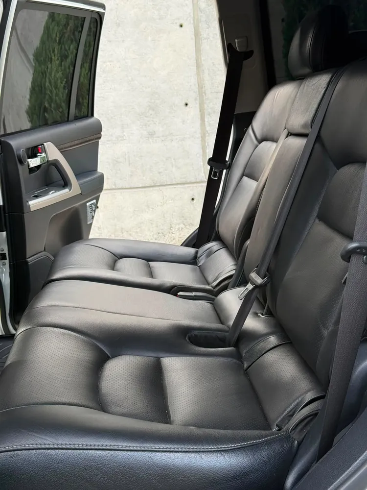 Vista 16 del vehículo: Toyota Lc200